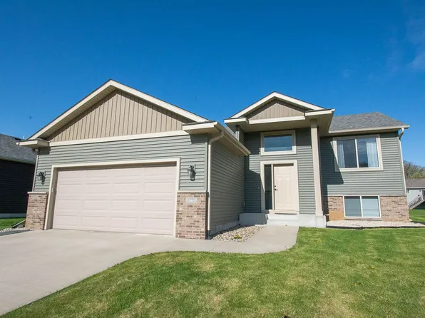 6775 Gaillardia Dr NW, Rochester, MN 55901
