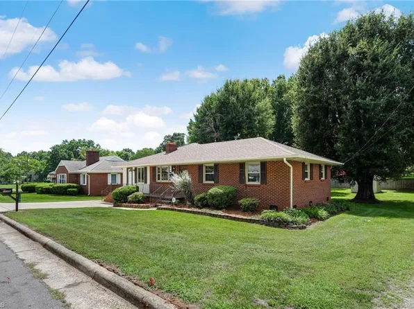 1106 Walnut St, Reidsville, NC 27320