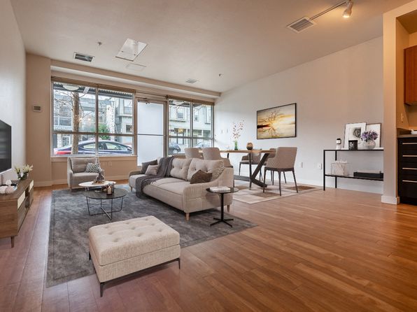 3606 Woodland Park Ave N APT 204