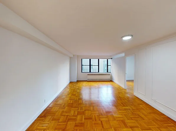 141 East 89th Street image 2 of 17