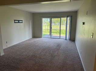 1593 N River Rd #B1, Saint Clair, MI 48079