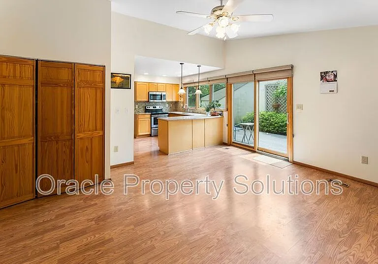 5360 Red Lake Ct — Photo 12