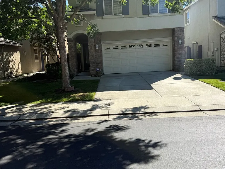 3053 English Oak Cir — Photo 3