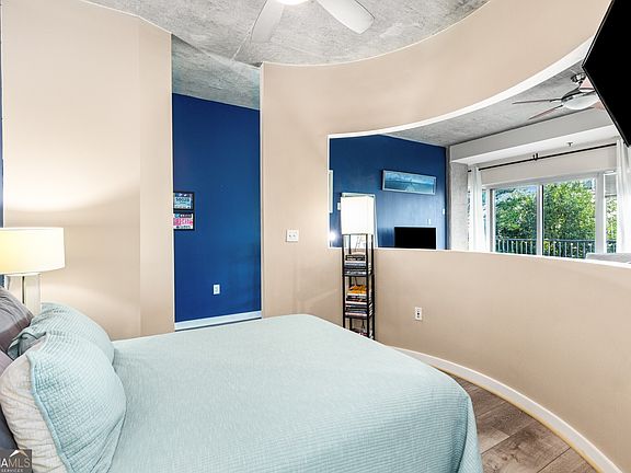 4th image of 250 Pharr Rd APT 504