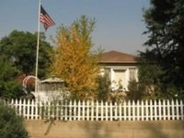 139 E Las Flores Dr, Altadena, CA 91001