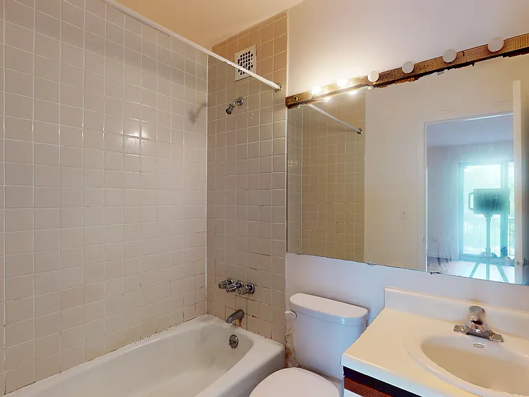513 2nd Ave #4A — Photo 9