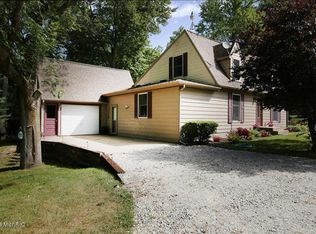 4299 W Sugar Bush Ln, Grant, MI