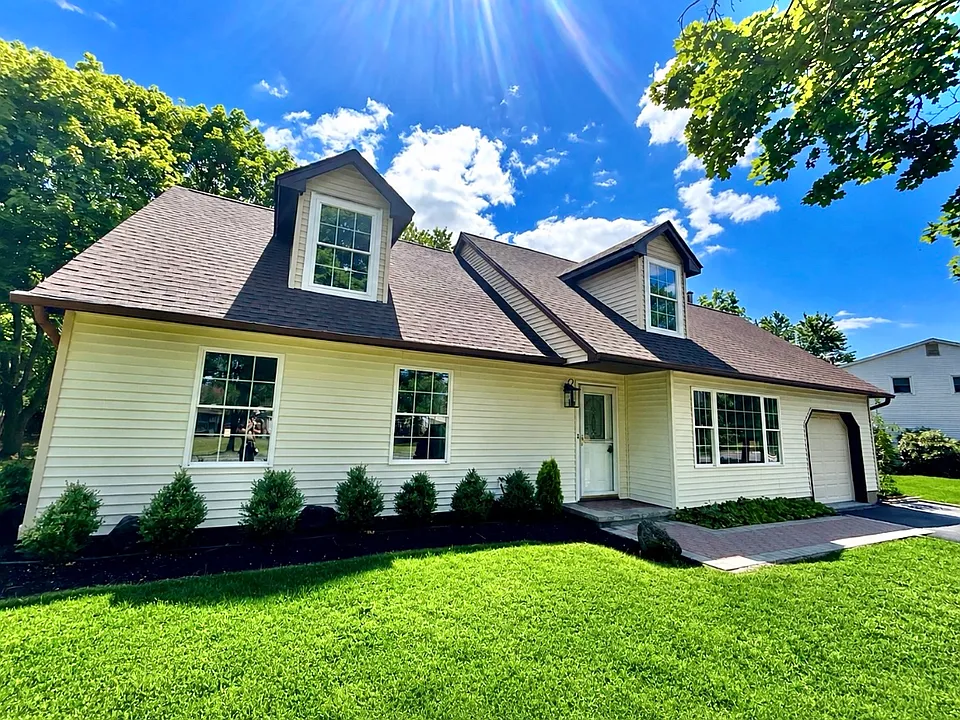 17 Londonderry Dr