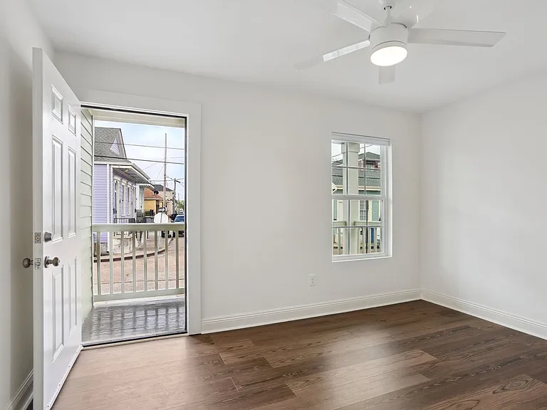 2239 Saint Andrew St — Photo 15