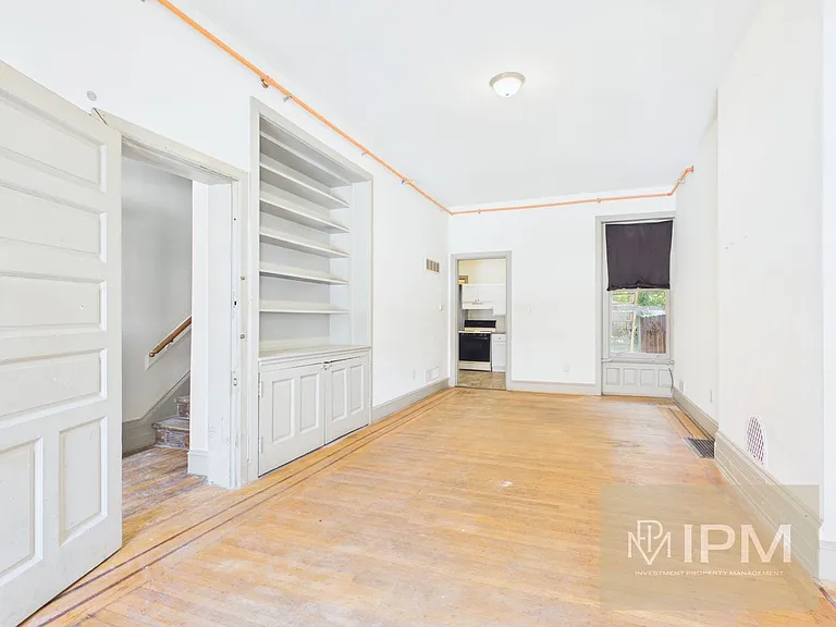 142 E Philadelphia St — Photo 3