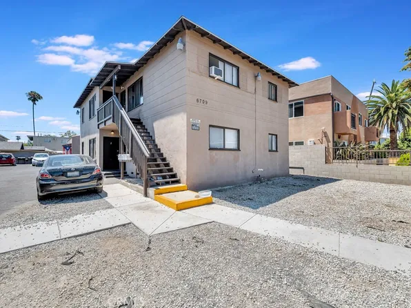 6709 Lemp Ave, North Hollywood, CA 91606