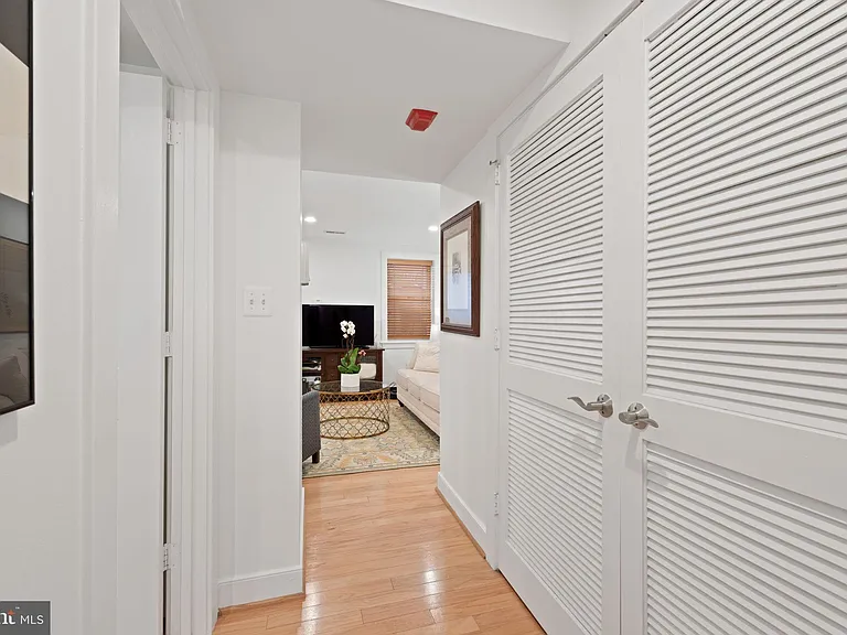 424 E Capitol St NE #3 — Photo 15