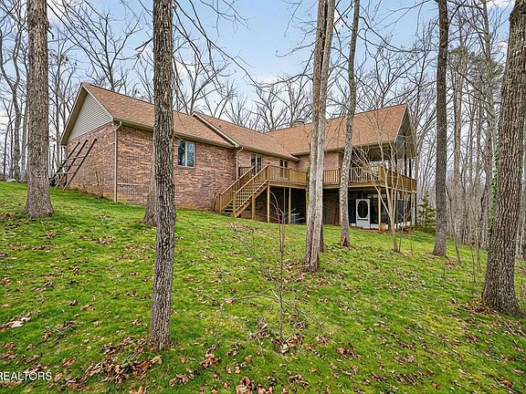 3rd image of 1086 Pearl Hinds Rd