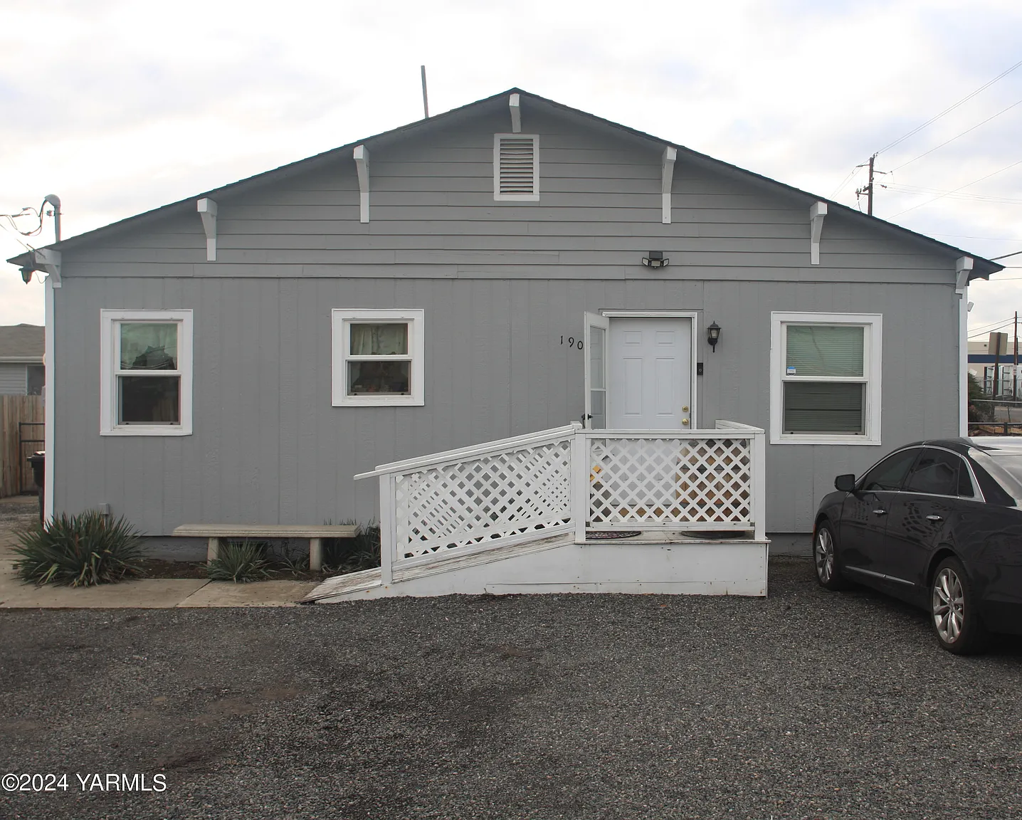 1902 Corpman Ln photo 1
