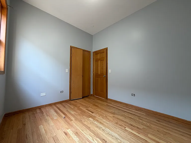 4227 S Calumet Ave #3 — Photo 7