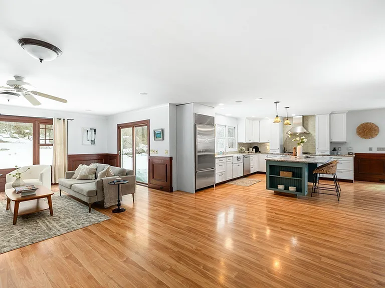 32 Witham St #B — Photo 3