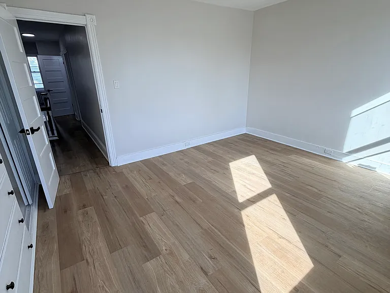 100 N Johnston Ave — Photo 18