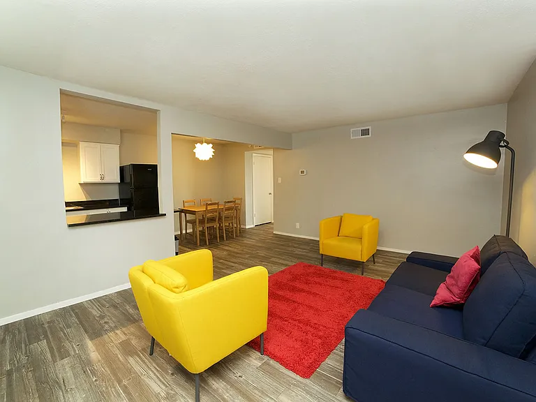 East Azul Apartments — Photo 3