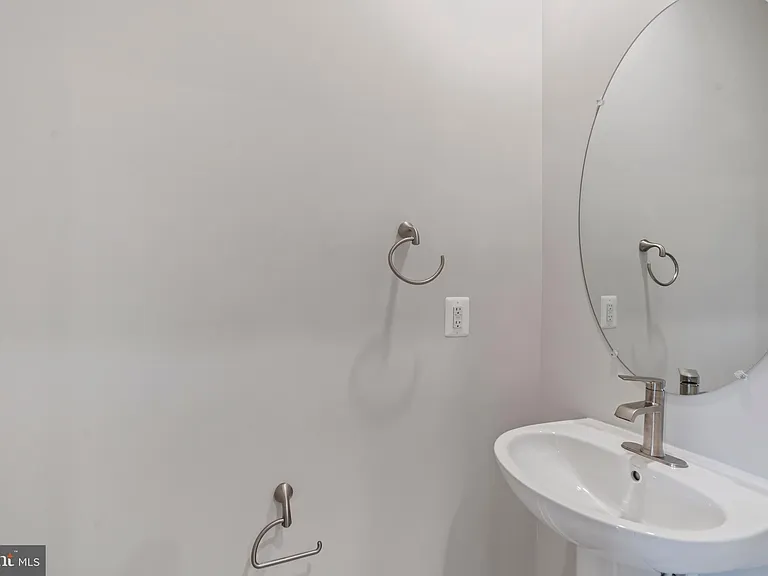 1421 Clingmans Dome Dr — Photo 10