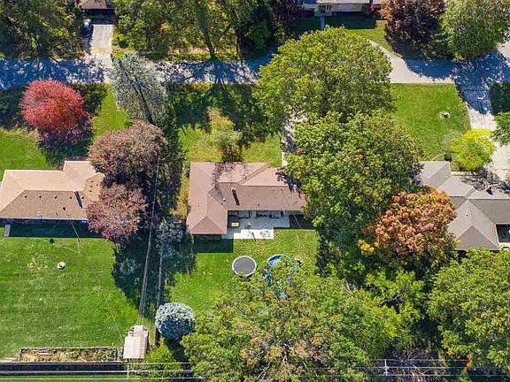 4th image of 6216 Buttercup Ln