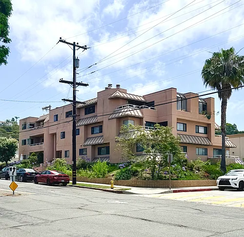 1115 Pearl St Photo 1