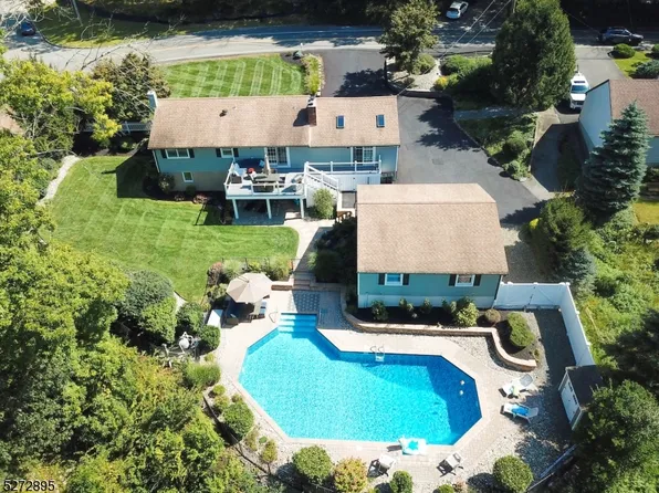 85 Taylortown Rd, Montville Twp., NJ 07045