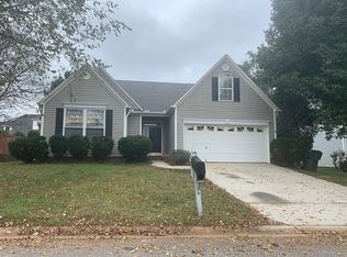 119 Lantana Ct, Simpsonville, SC 29681