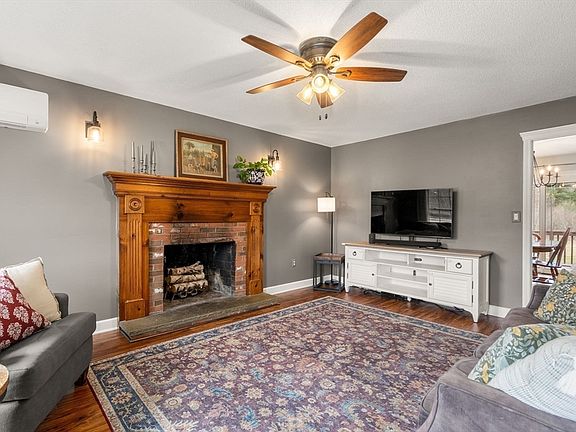 4th image of 55 Brookfield Rd