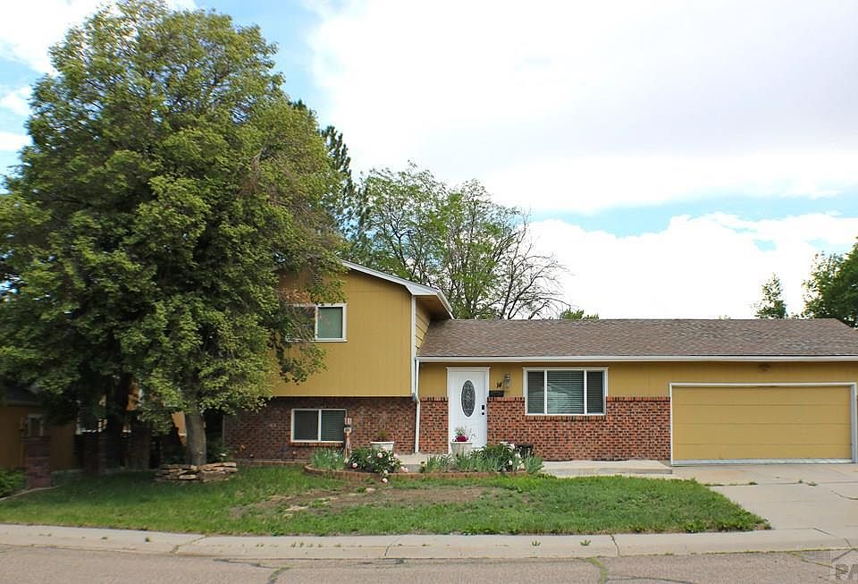 1st image of 14 Carpenter Pl