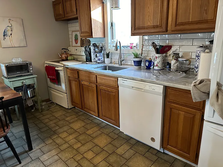 Primrose Dr — Photo 19
