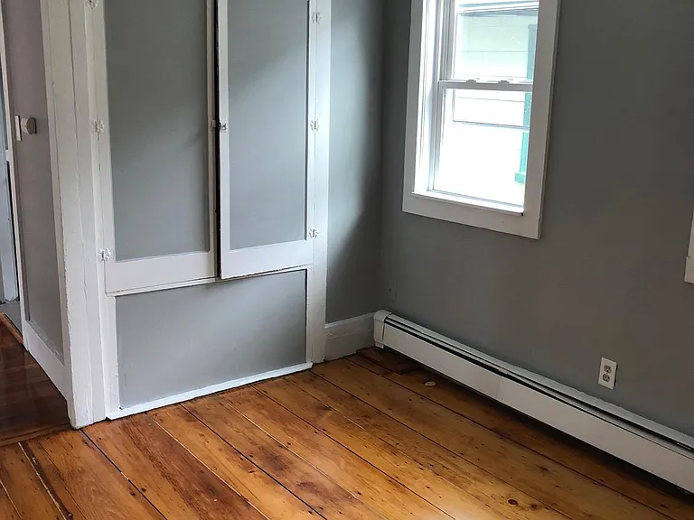 8 1/2 Allen St #1 — Photo 7