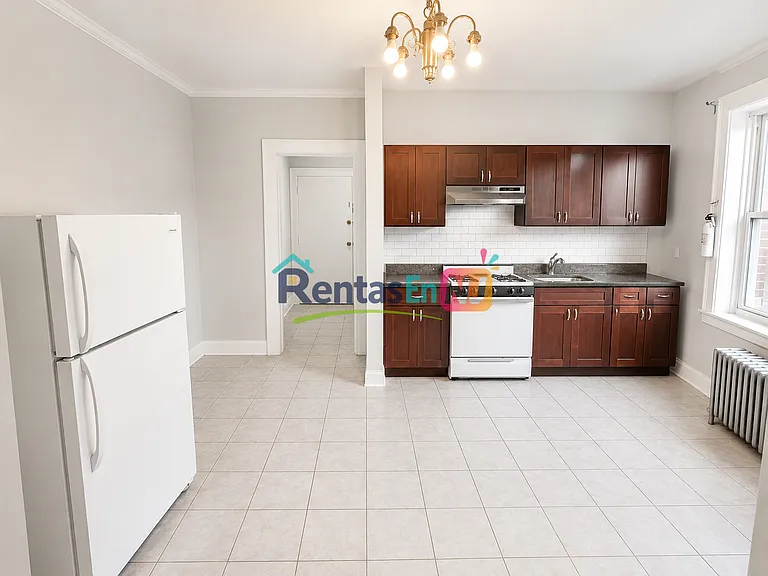 653 Summer Ave #9A — Photo 4