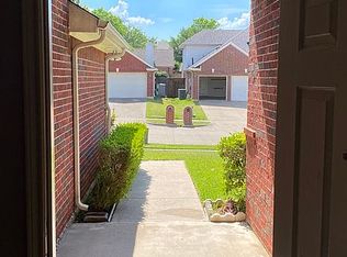 4520 Rockcliff Dr, Mesquite, TX 75150