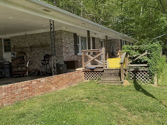 3rd image of 279 Bee Spring Rd