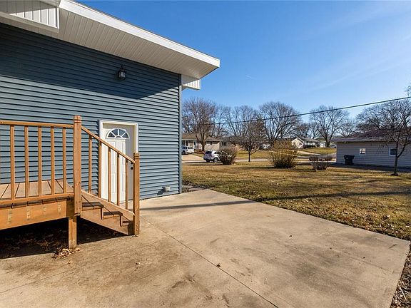 5th image of 3934 Terrace Hill Dr NE