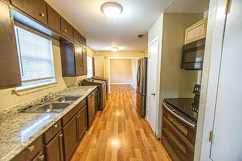 3624 Walnut Ave Photo 1
