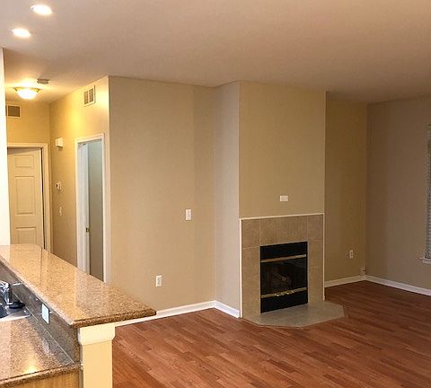 5th image of 5391 Twin Oaks Dr #1