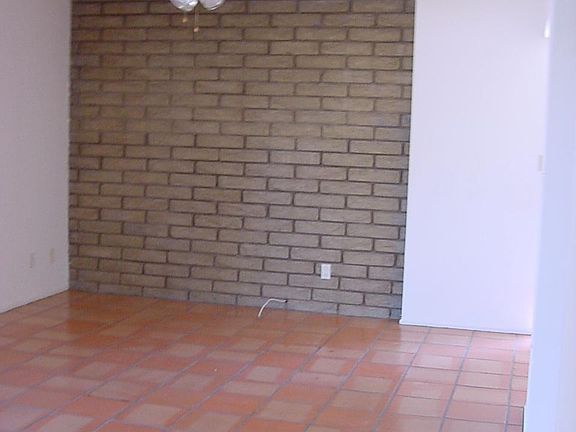 5th image of 3726 E Poinsettia Dr