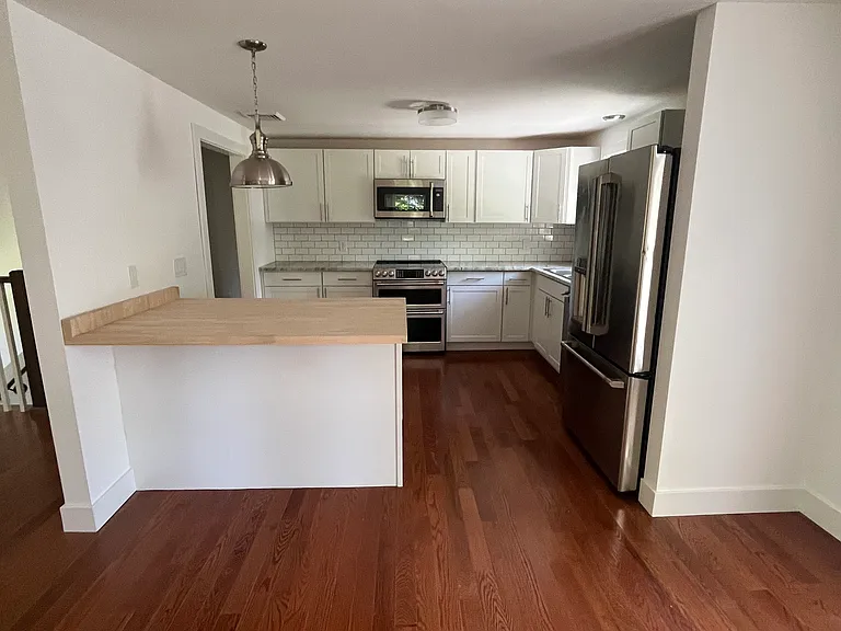751 W Avon Rd — Photo 12