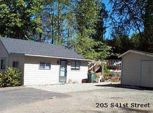 205 S 41st St, Bellingham, WA 98229