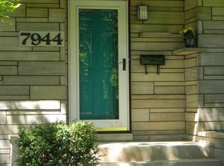7944 Schreiber Dr, Munster, IN 46321