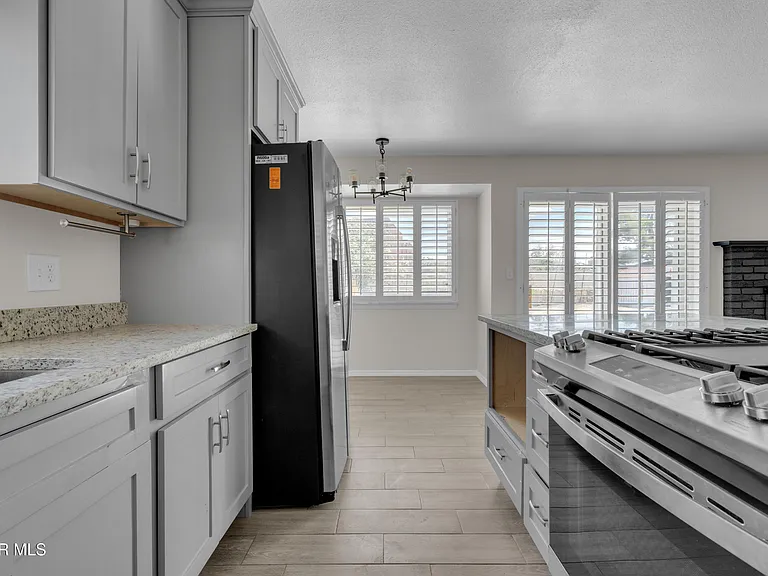 10516 Cuesta Brava Ln — Photo 9