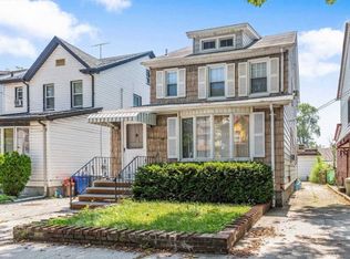 208-10 33rd Ave, Bayside, NY 11361