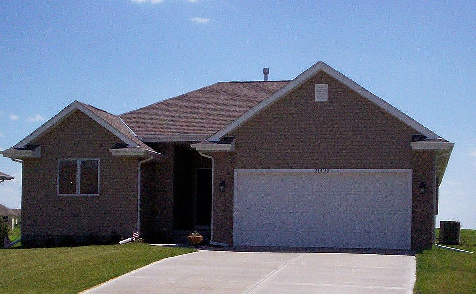 1st image of 21420 Stonehaven Cir
