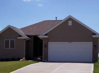 21420 Stonehaven Cir, Gretna, NE 68028