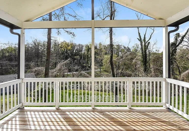 2215 Lang Dr SW — Photo 34