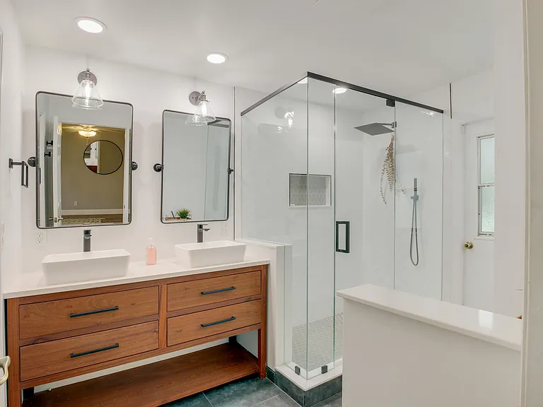 542 Indigo Ave — Photo 17
