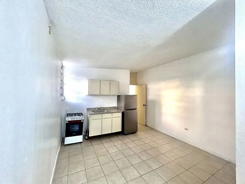 2 bed, 1.0 bath, $1,175 — Photo 3