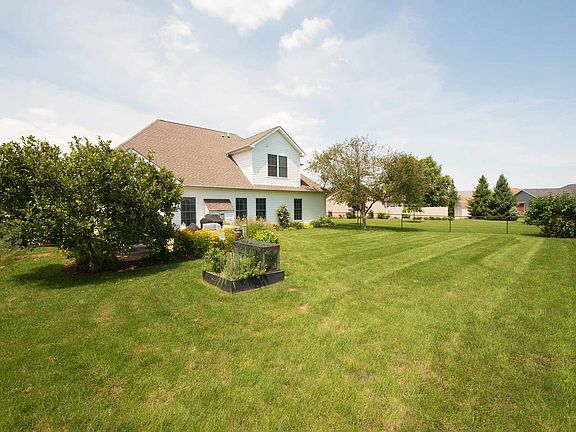 3rd image of 2231 Canyon Creek Dr