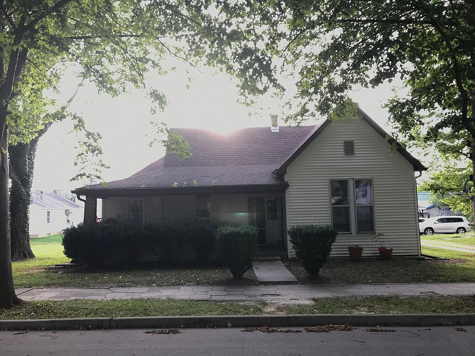 1st image of 812 S Washington St #2